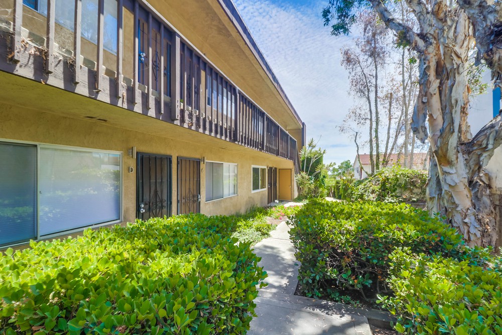 Virtual tour photo 5 of 27 for 1024 Turquoise St B