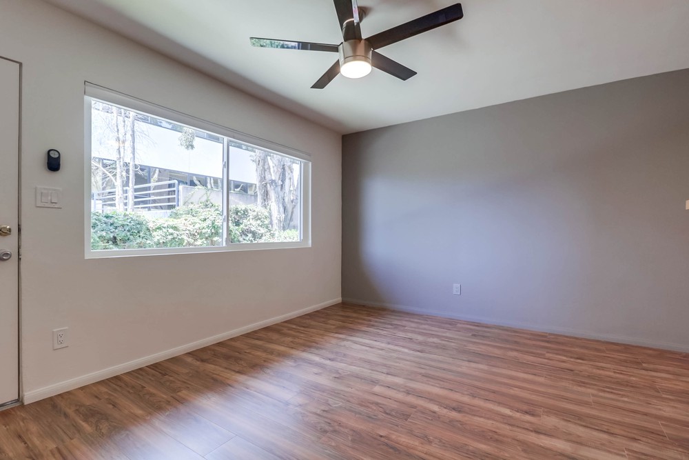Virtual tour photo 10 of 27 for 1024 Turquoise St B