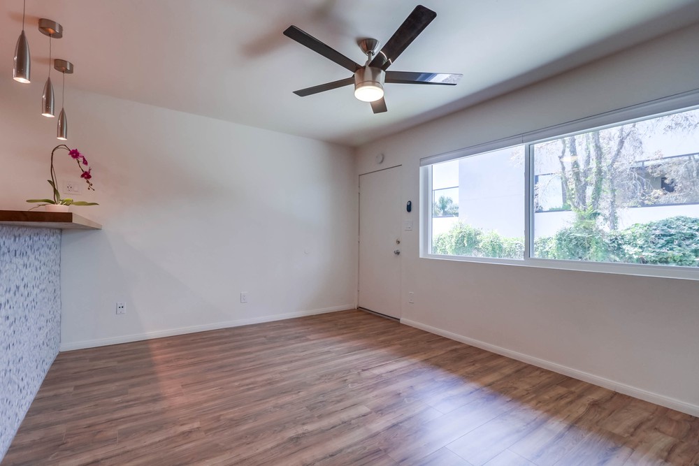 Virtual tour photo 12 of 27 for 1024 Turquoise St B