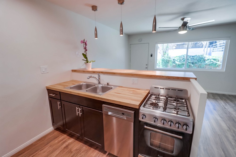 Virtual tour photo 18 of 27 for 1024 Turquoise St B