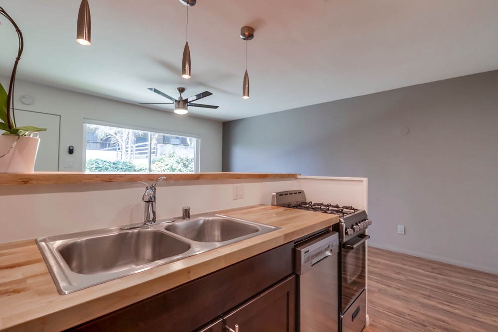 Virtual tour photo 20 of 27 for 1024 Turquoise St B