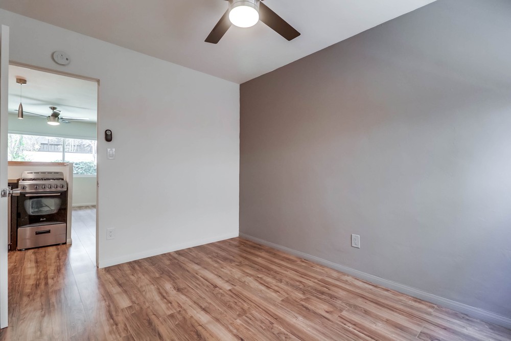 Virtual tour photo 23 of 27 for 1024 Turquoise St B