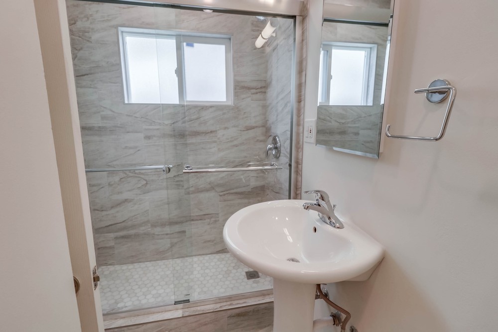 Virtual tour photo 26 of 27 for 1024 Turquoise St B