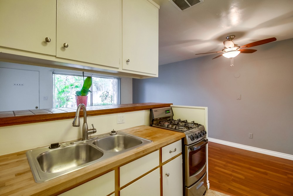 Virtual tour photo 18 of 23 for 1024 Turquoise St #F