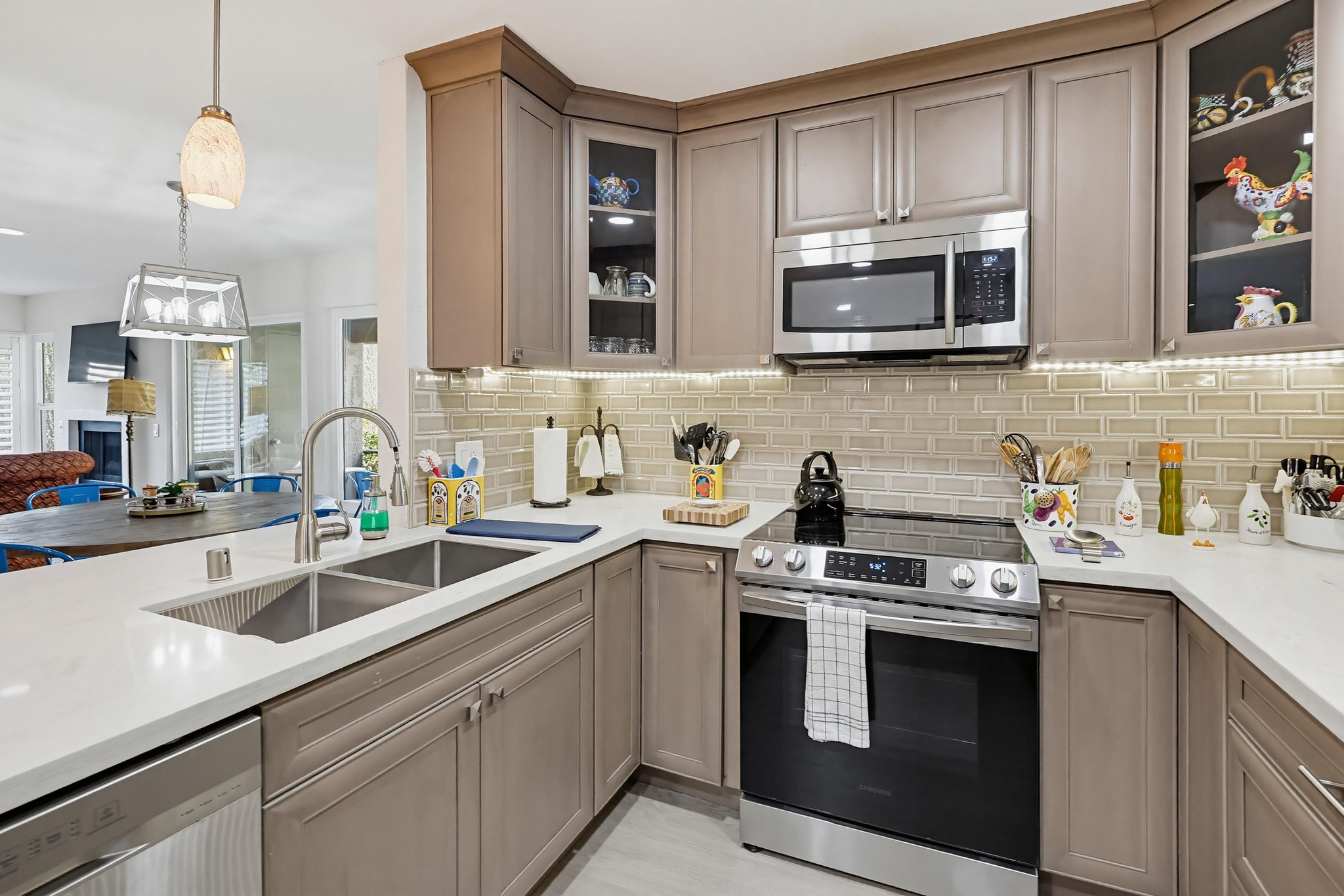 Virtual tour photo 10 of 51 for 10300 Caminito Cuervo UNIT 48