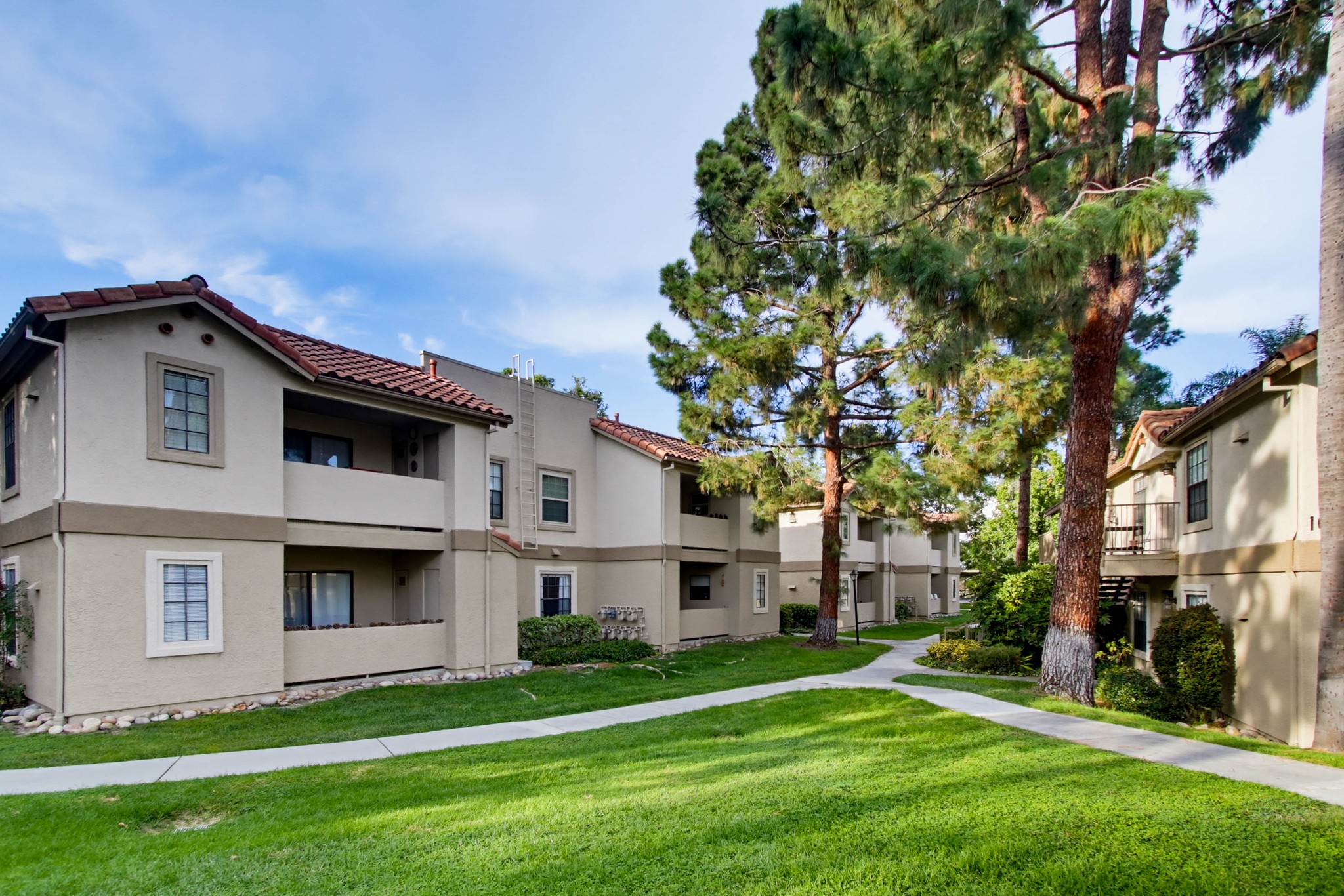 Virtual tour photo 1 of 36 for 10303 Azuaga St Unit 9
