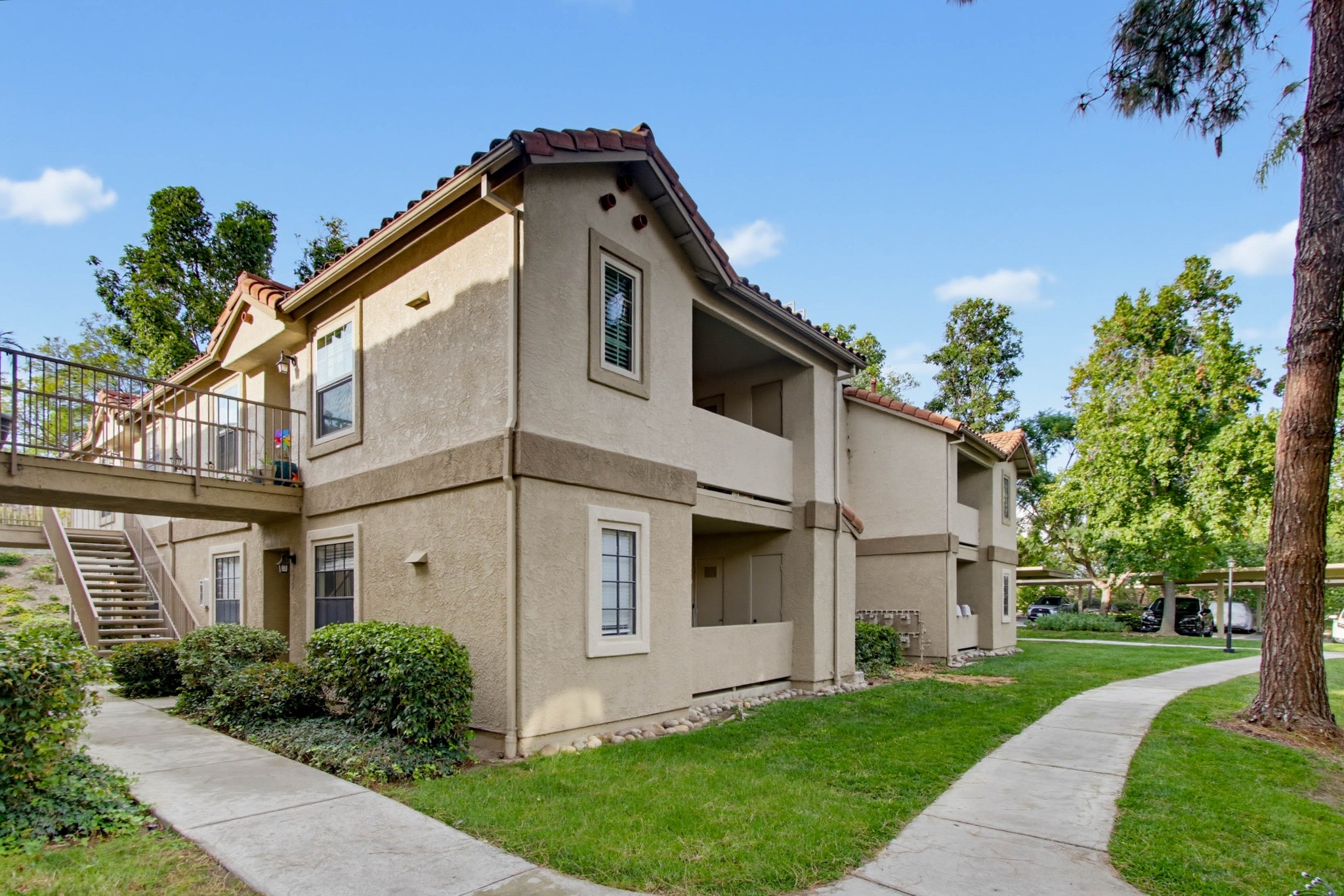 Virtual tour photo 3 of 36 for 10303 Azuaga St Unit 9