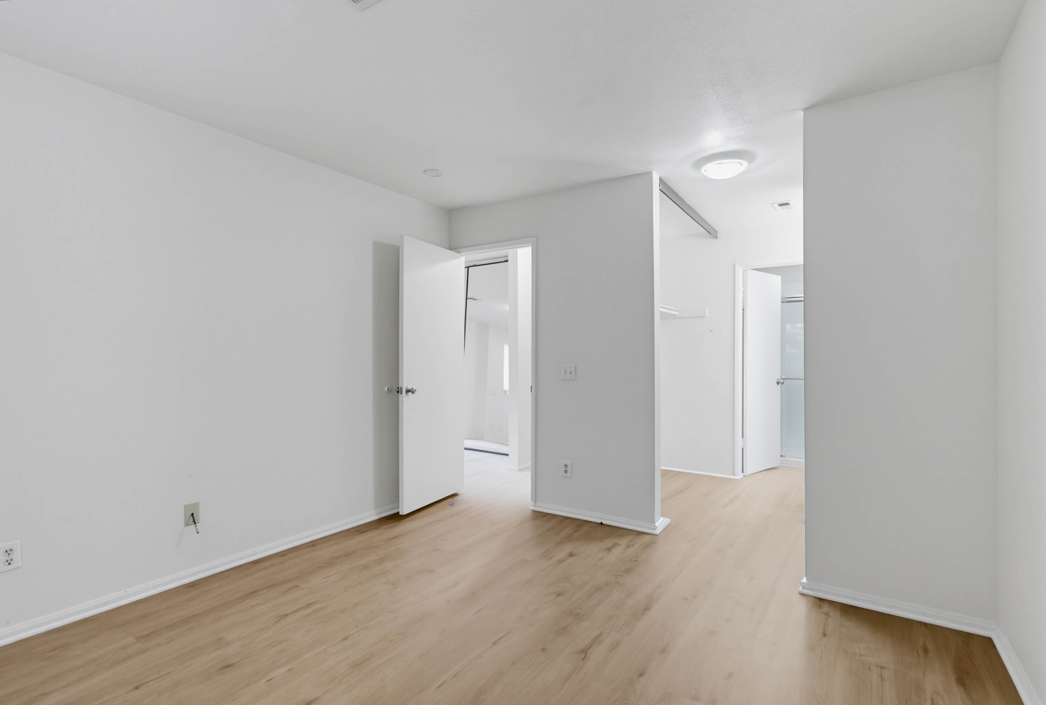 Virtual tour photo 16 of 36 for 10303 Azuaga St Unit 9