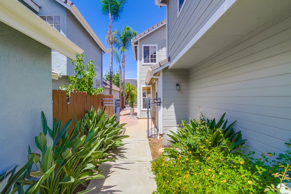 Virtual tour photo 6 of 71 for 10308 Rancho Carmel Dr