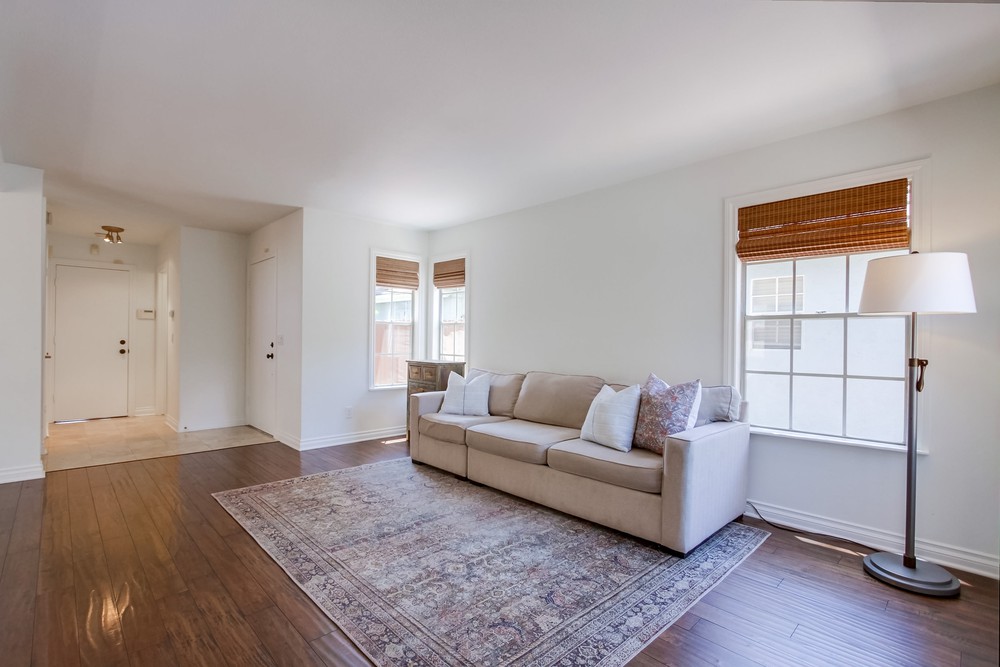 Virtual tour photo 11 of 71 for 10308 Rancho Carmel Dr