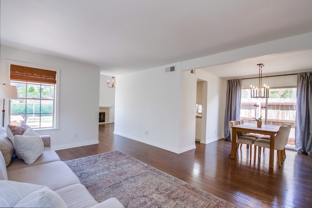 Virtual tour photo 13 of 71 for 10308 Rancho Carmel Dr