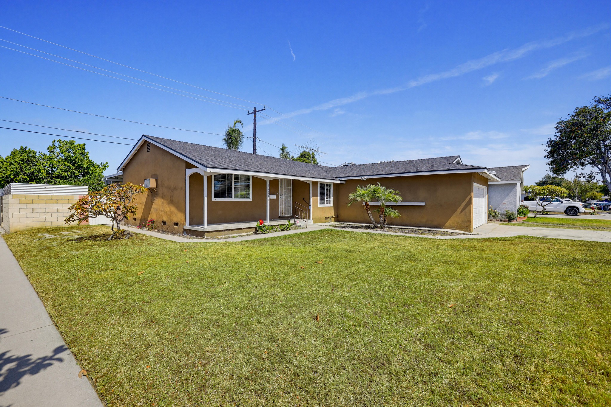 Virtual tour photo 4 of 51 for 10321 Courtright Rd