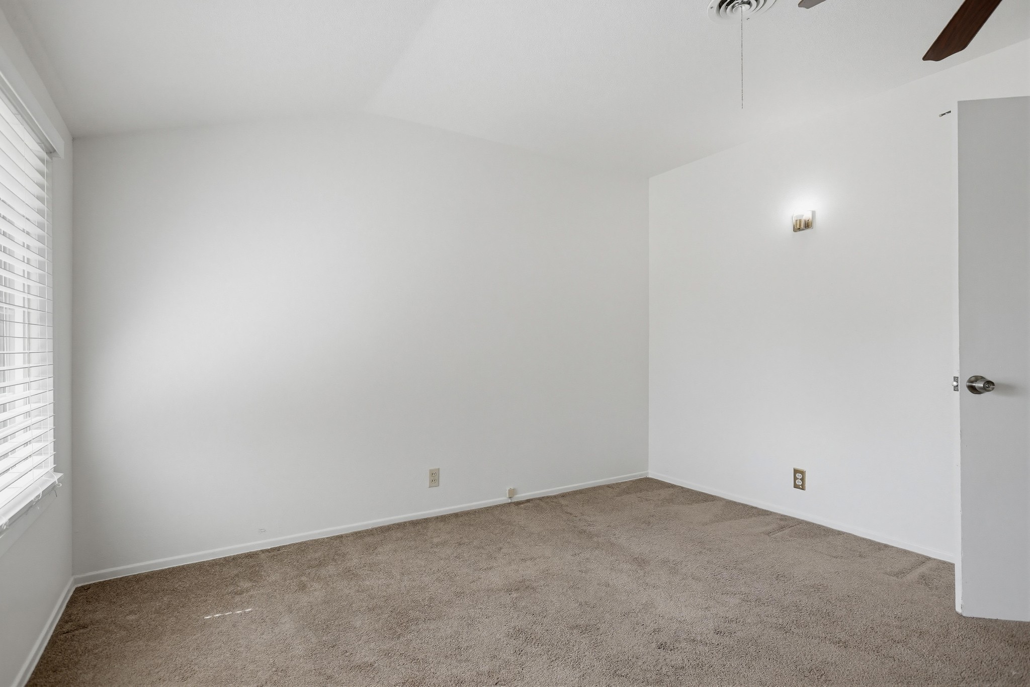 Virtual tour photo 43 of 51 for 10321 Courtright Rd