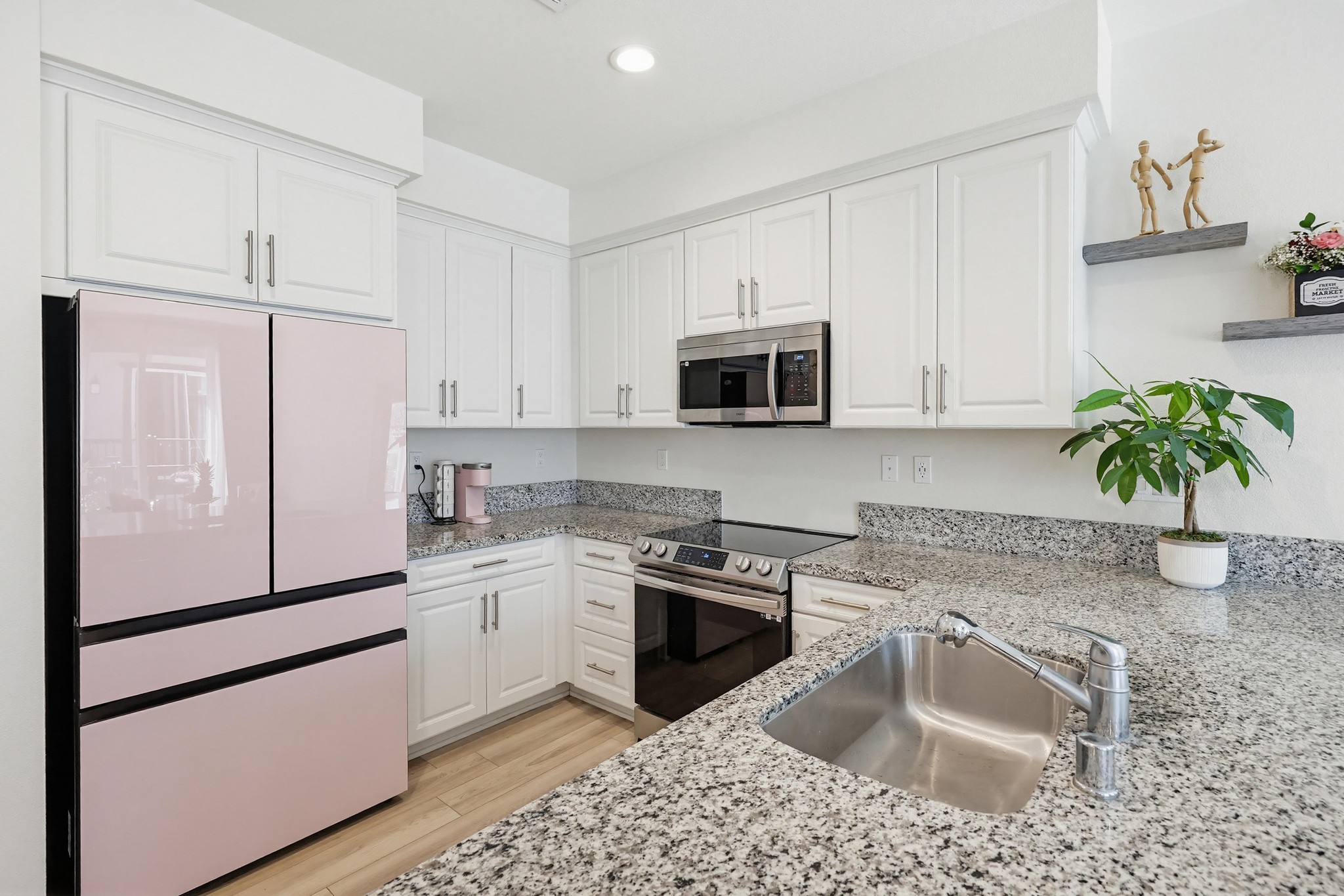 Virtual tour photo 16 of 62 for 10325 Graphite St