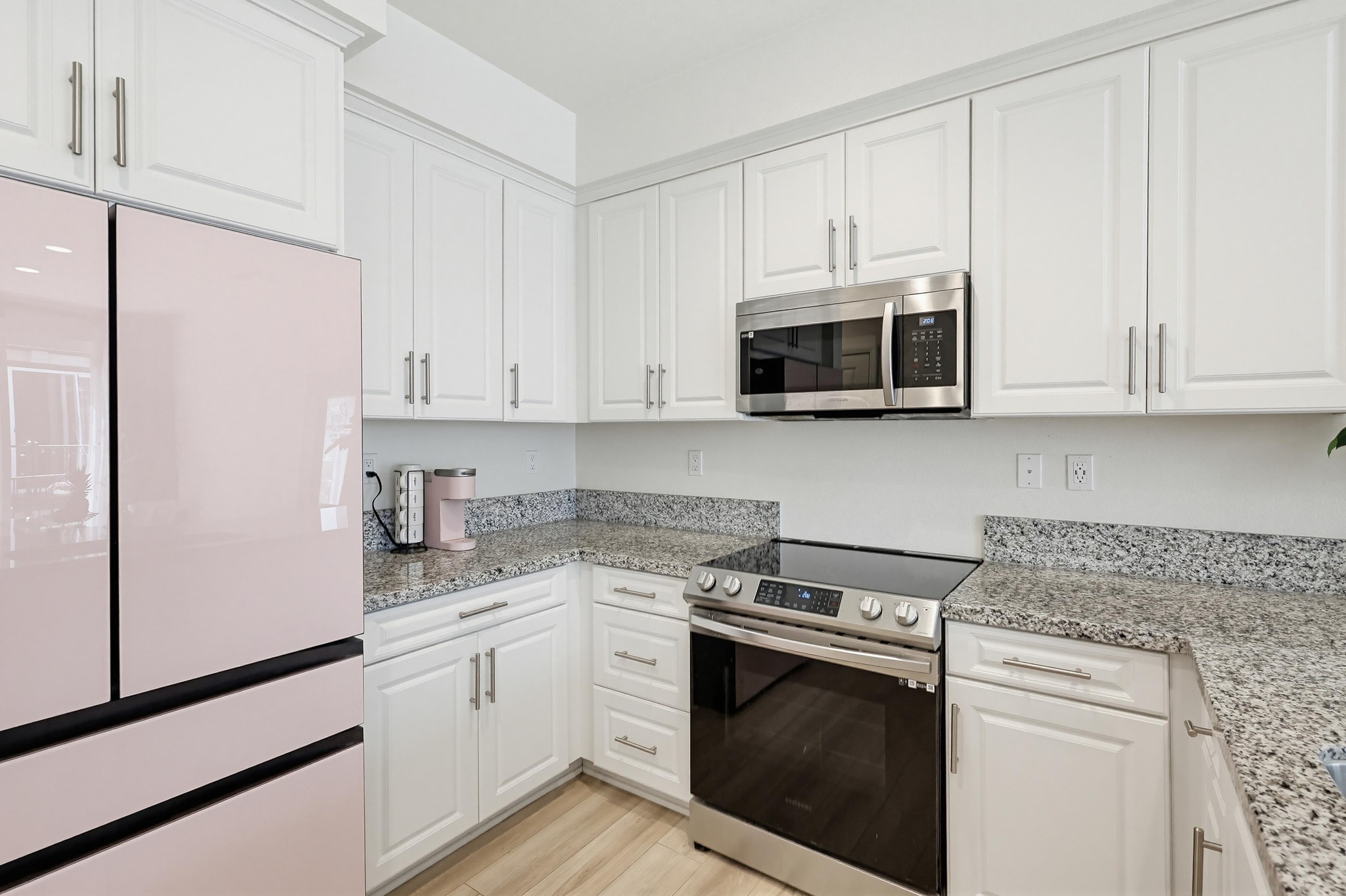 Virtual tour photo 17 of 62 for 10325 Graphite St