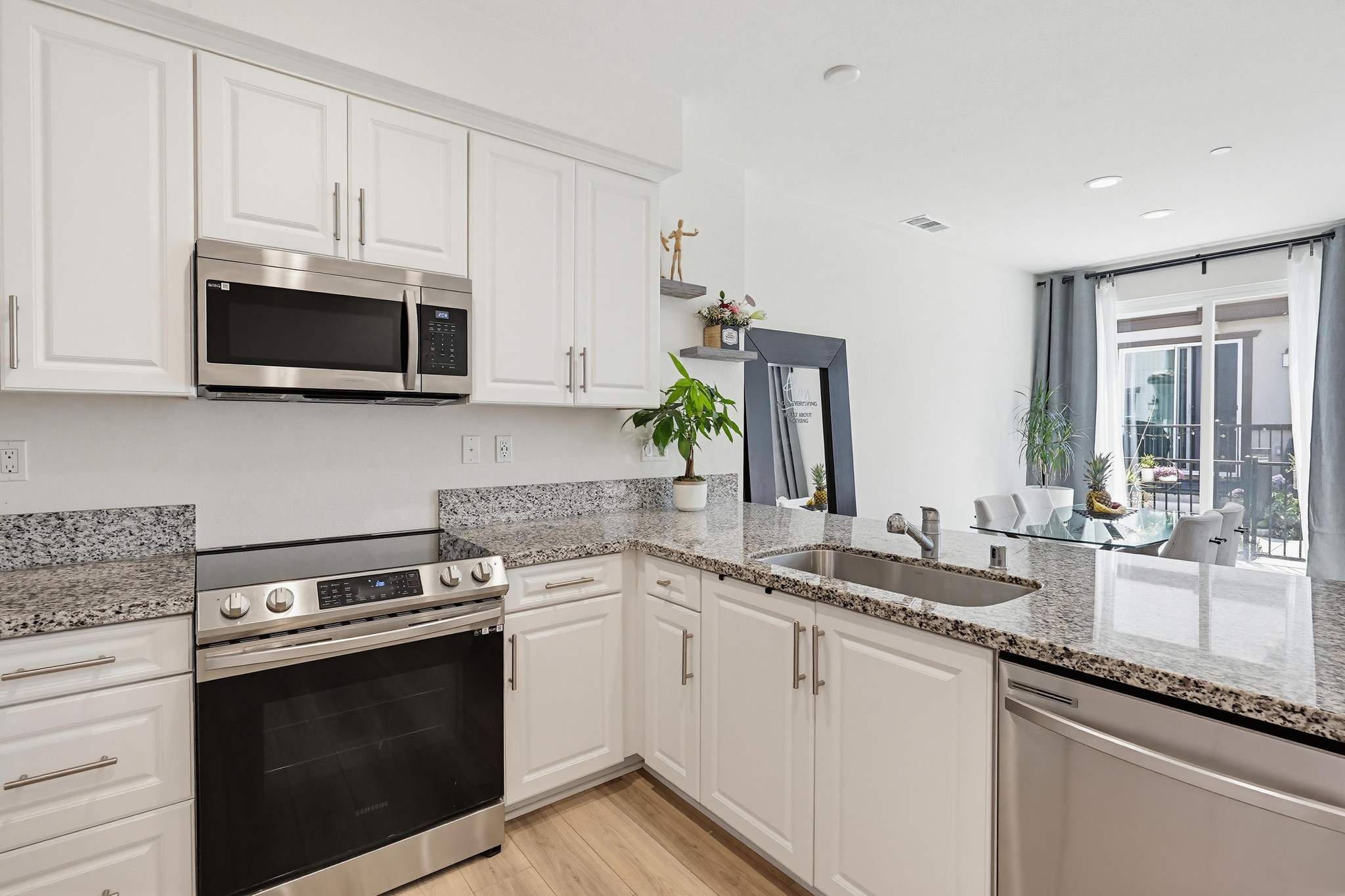 Virtual tour photo 19 of 62 for 10325 Graphite St