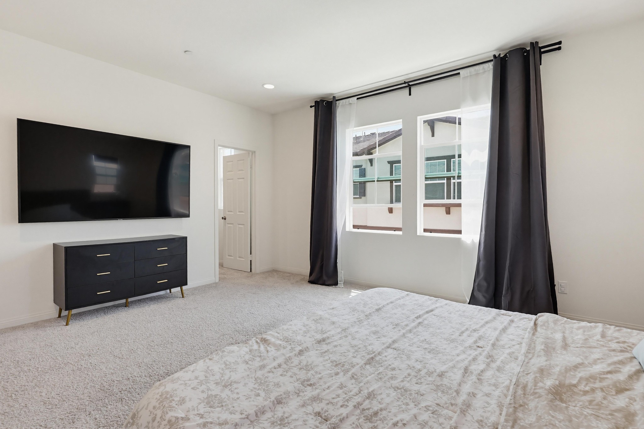 Virtual tour photo 25 of 62 for 10325 Graphite St
