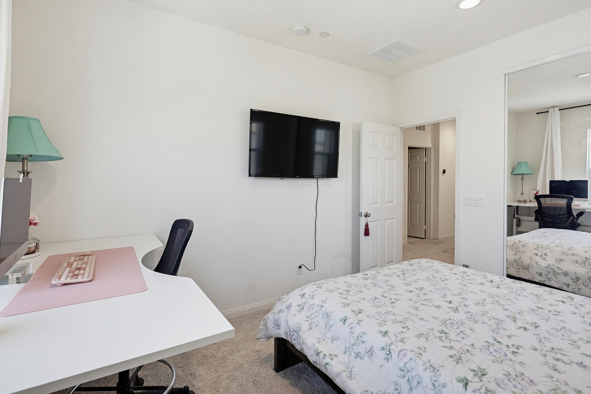 Virtual tour photo 36 of 62 for 10325 Graphite St