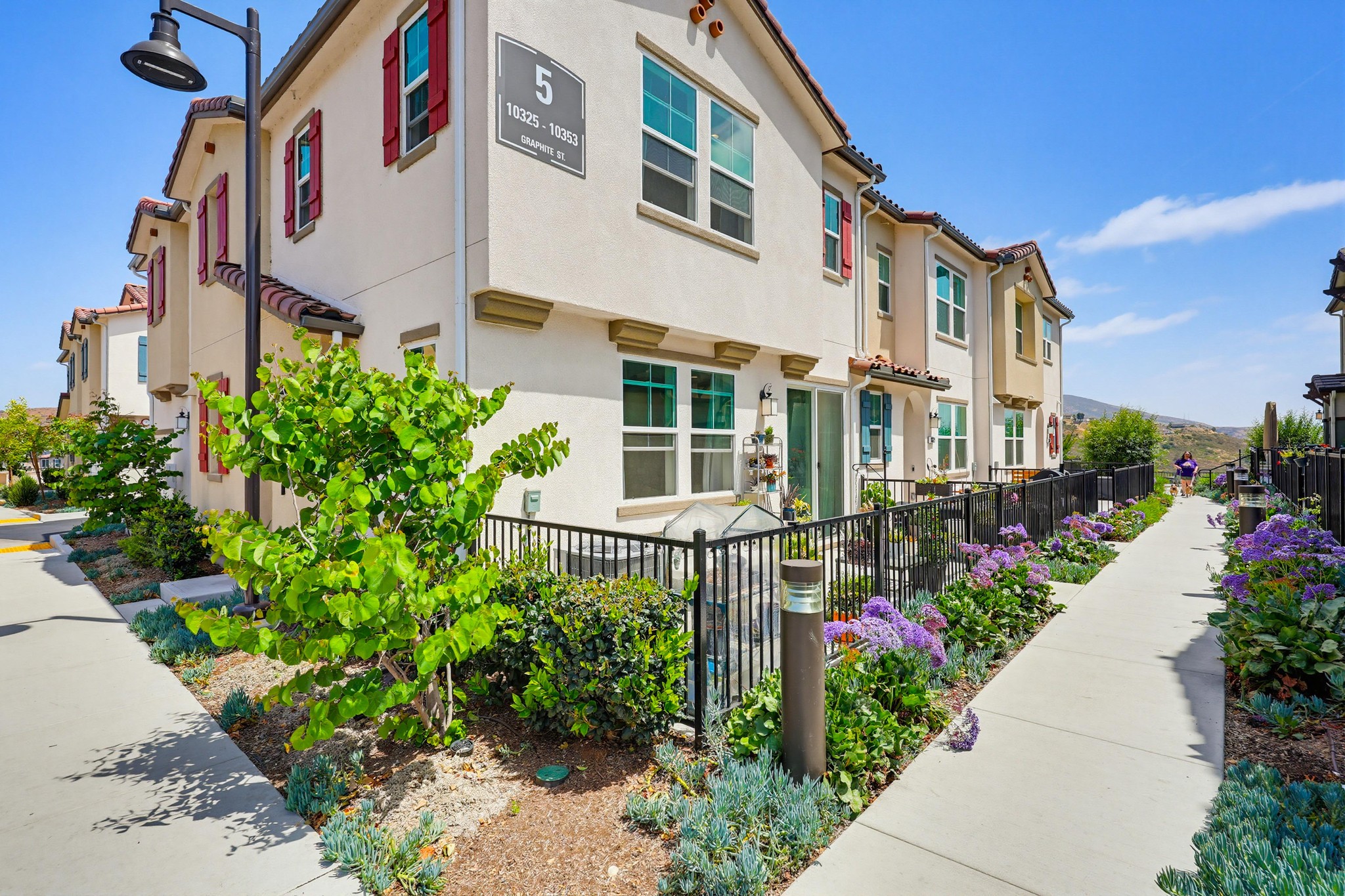 Virtual tour photo 53 of 62 for 10325 Graphite St
