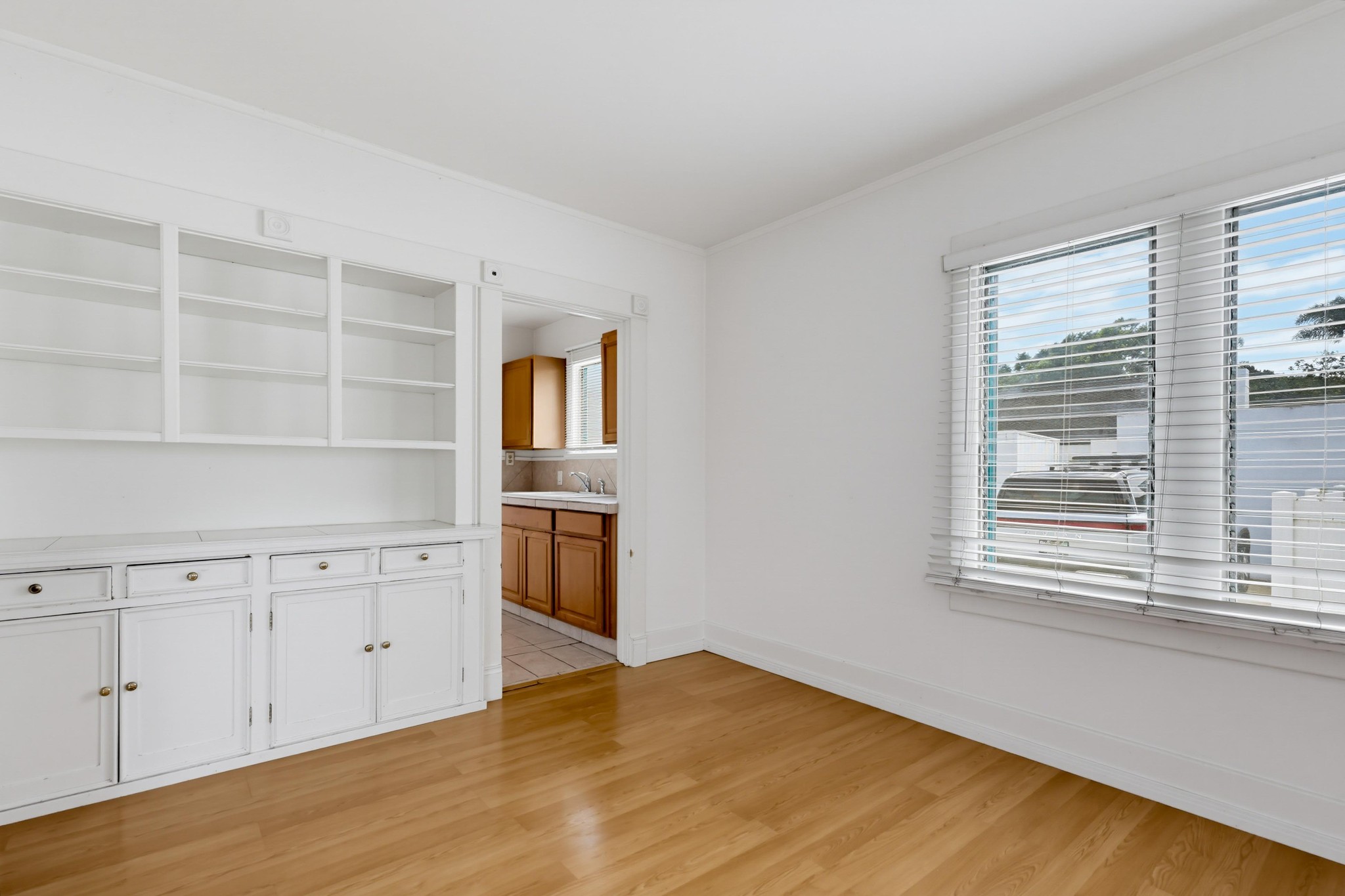 Virtual tour photo 16 of 50 for 1033 Isabella Ave