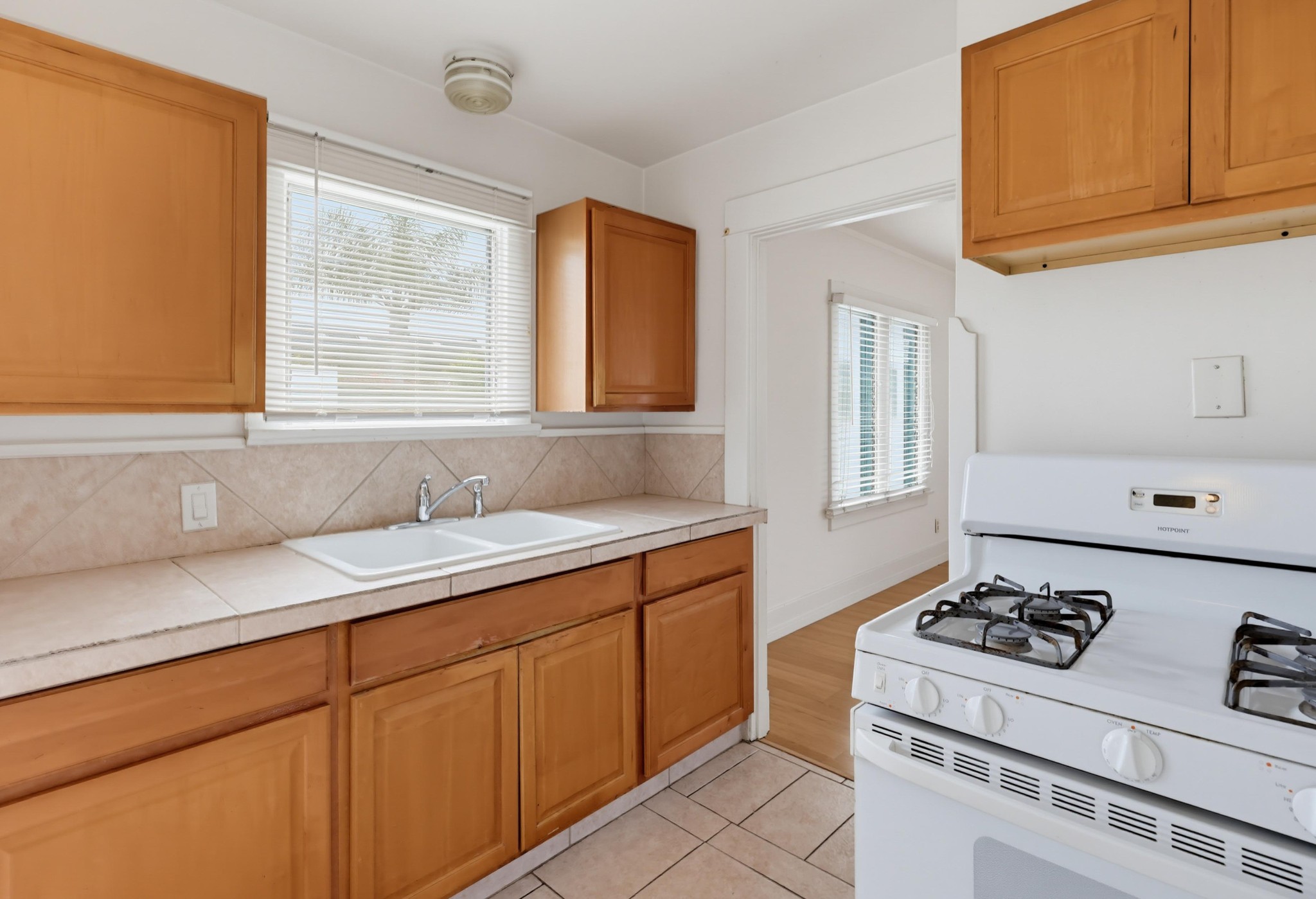 Virtual tour photo 21 of 50 for 1033 Isabella Ave