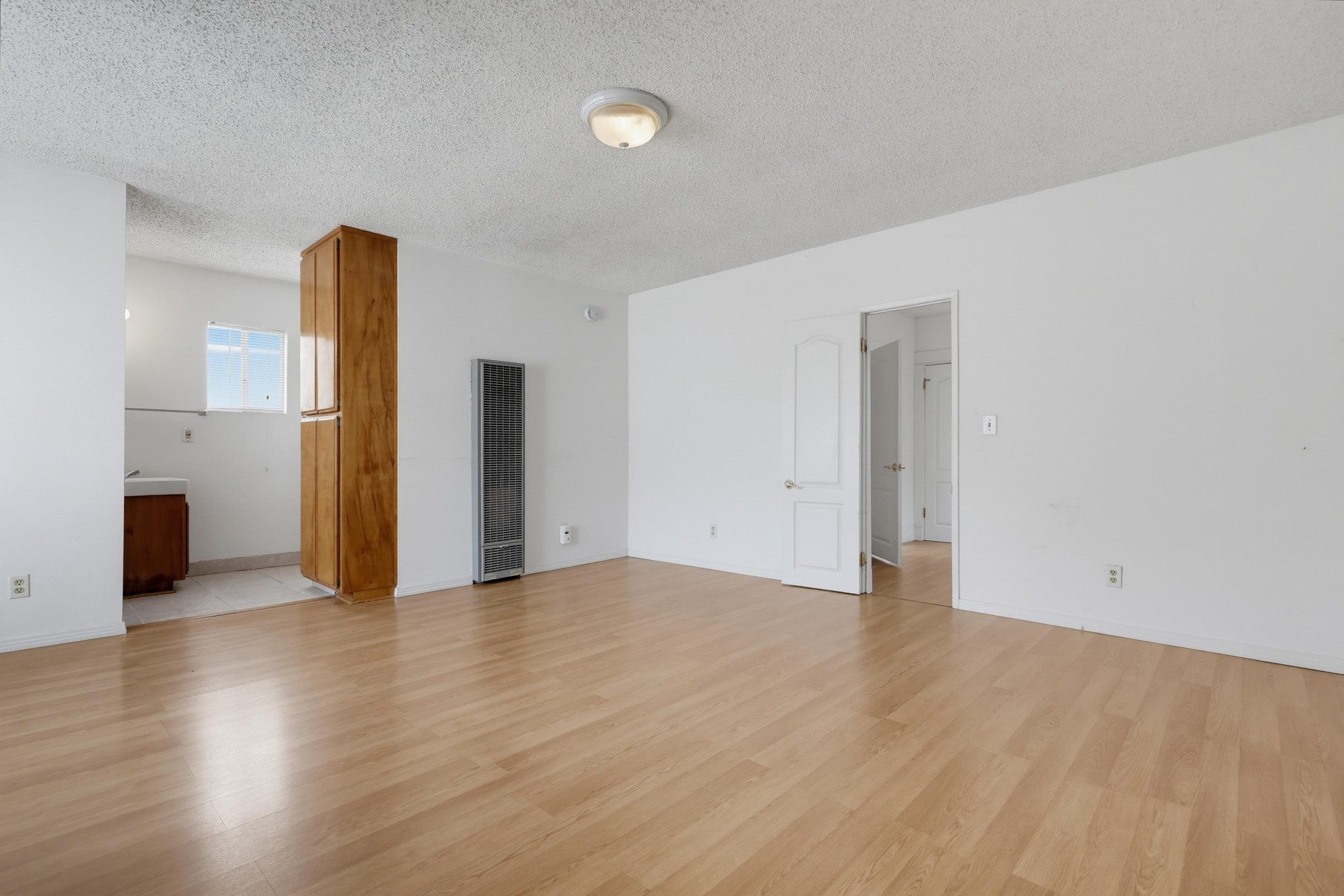 Virtual tour photo 32 of 50 for 1033 Isabella Ave