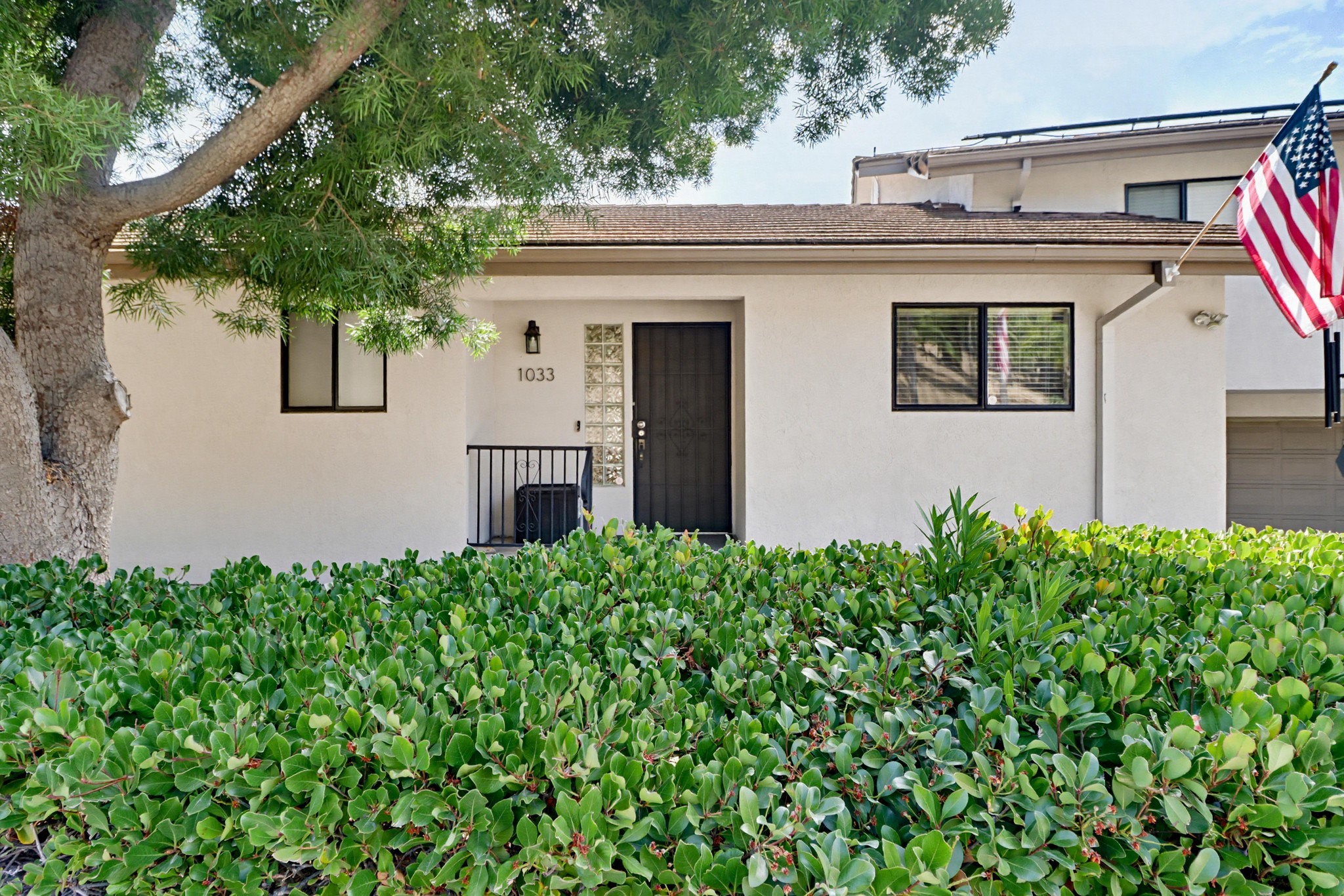 Virtual tour photo 1 of 74 for 1033 Loma Portal Dr