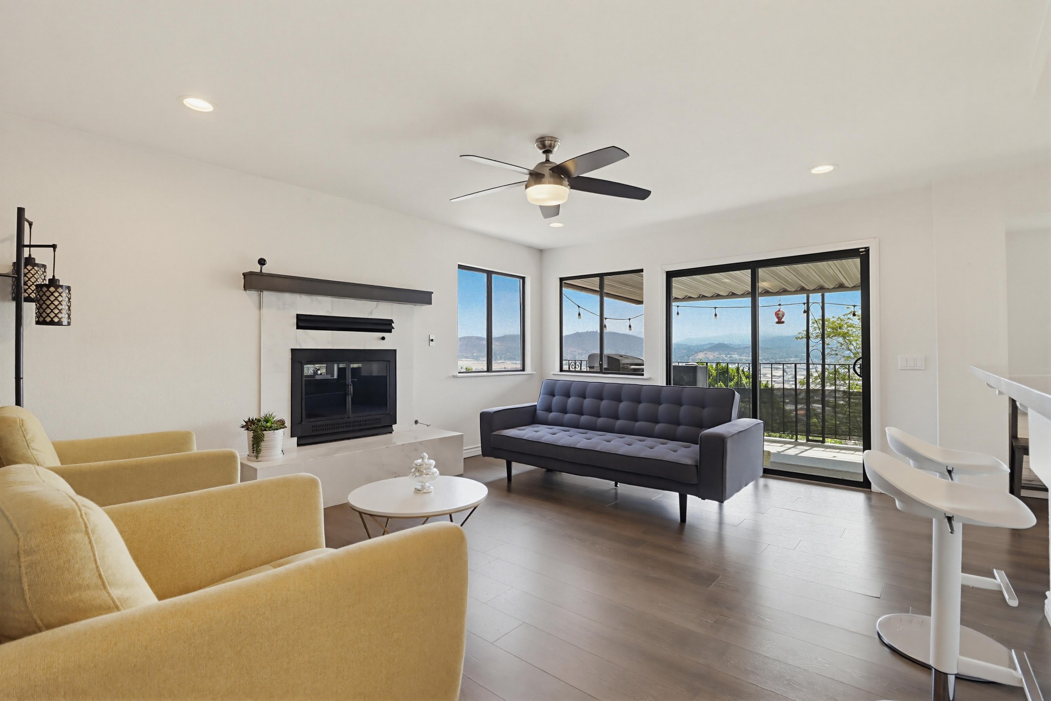 Virtual tour photo 6 of 74 for 1033 Loma Portal Dr