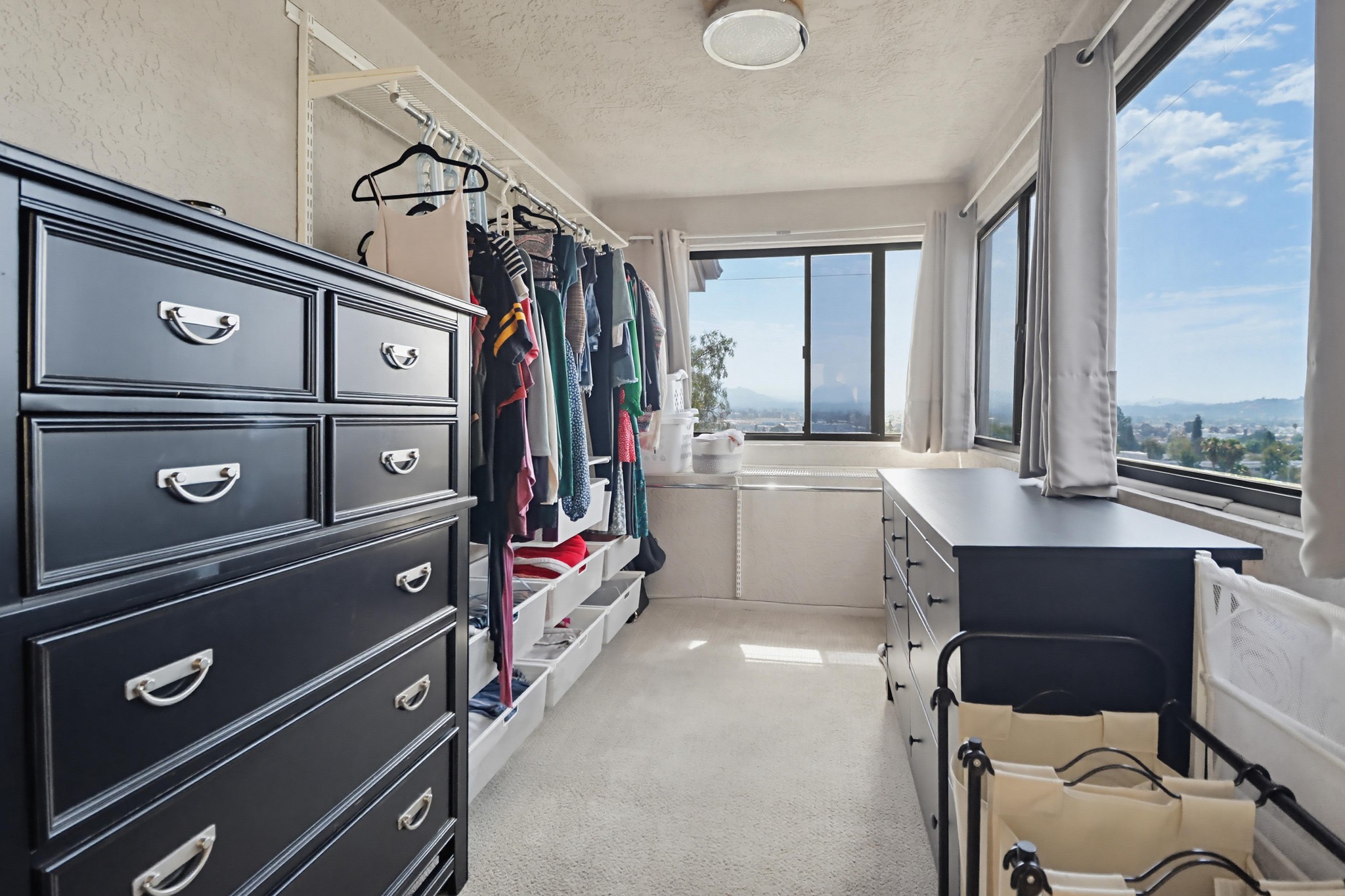 Virtual tour photo 40 of 74 for 1033 Loma Portal Dr