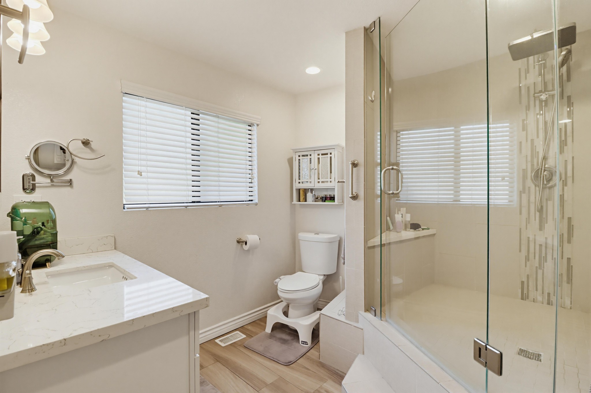Virtual tour photo 41 of 74 for 1033 Loma Portal Dr