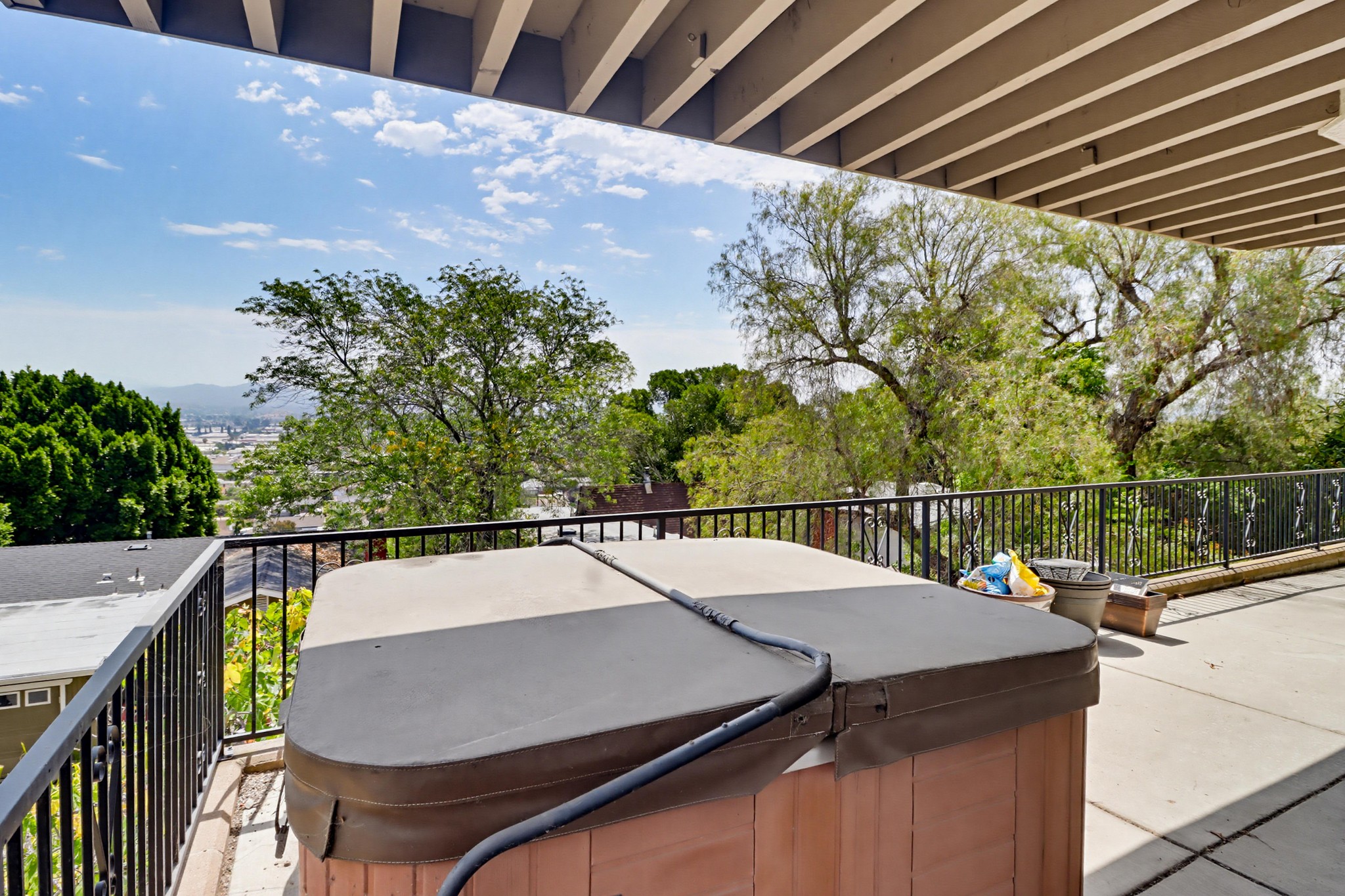 Virtual tour photo 56 of 74 for 1033 Loma Portal Dr