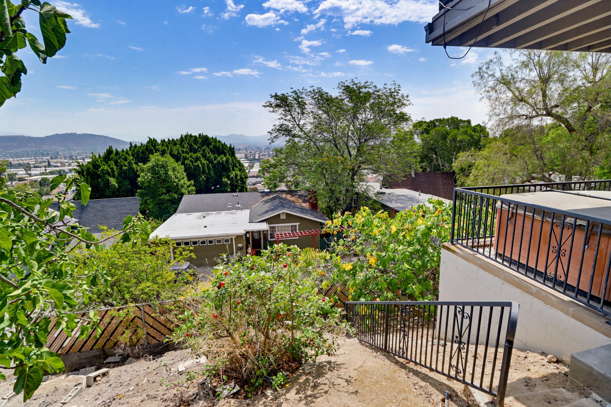Virtual tour photo 64 of 74 for 1033 Loma Portal Dr