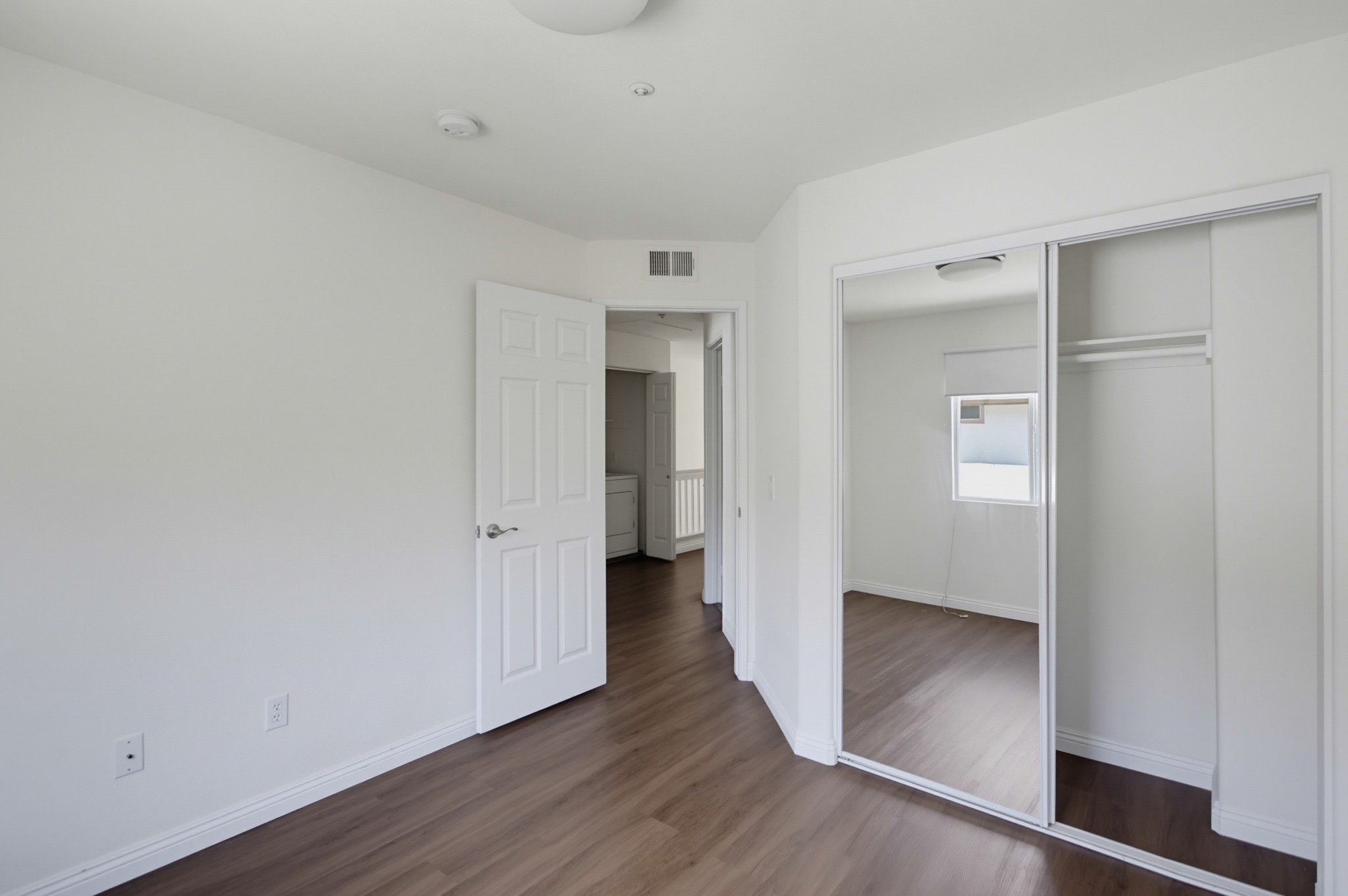 Virtual tour photo 31 of 46 for 10330 Wateridge Cir Unit 293