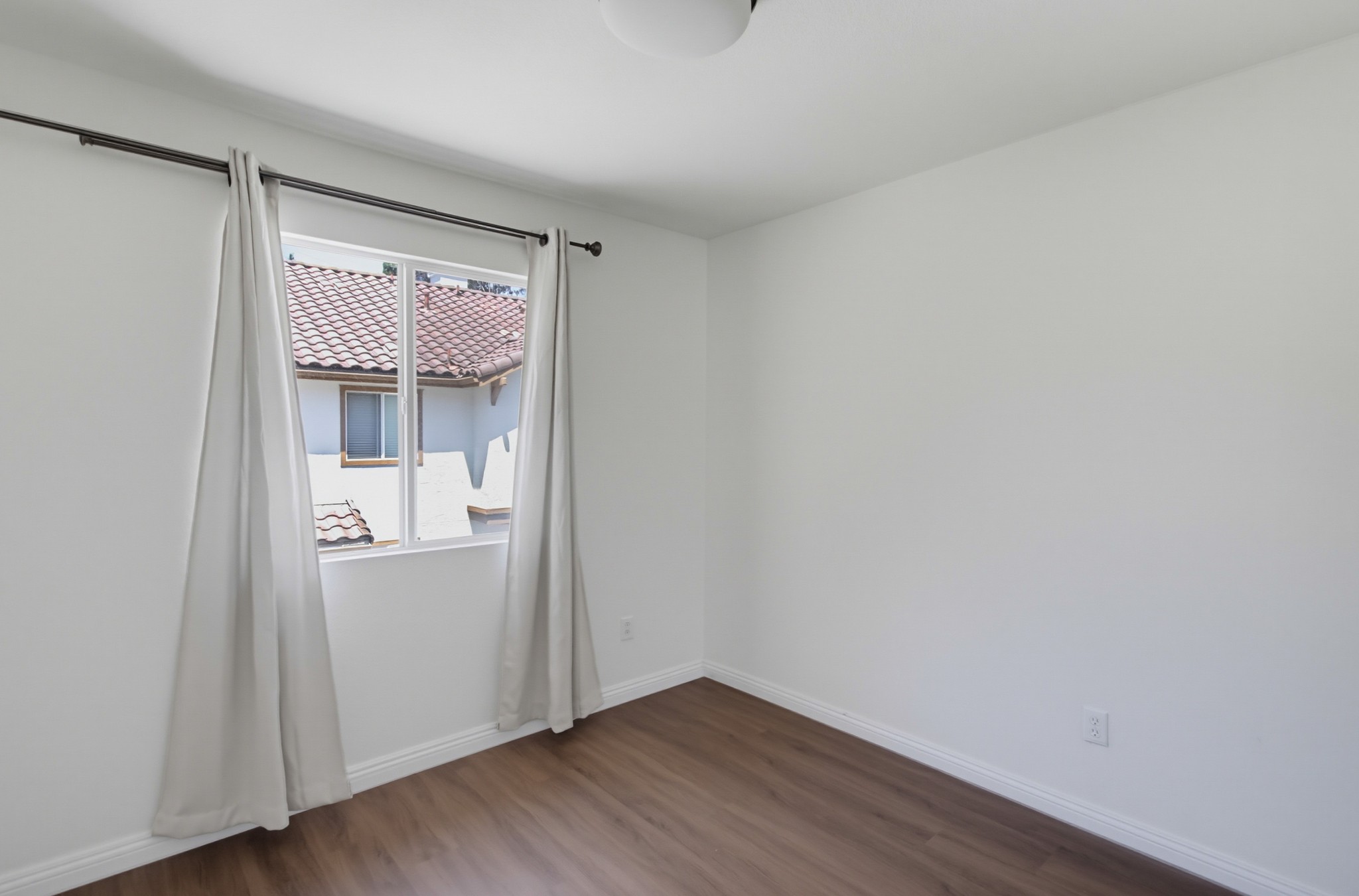Virtual tour photo 33 of 46 for 10330 Wateridge Cir Unit 293