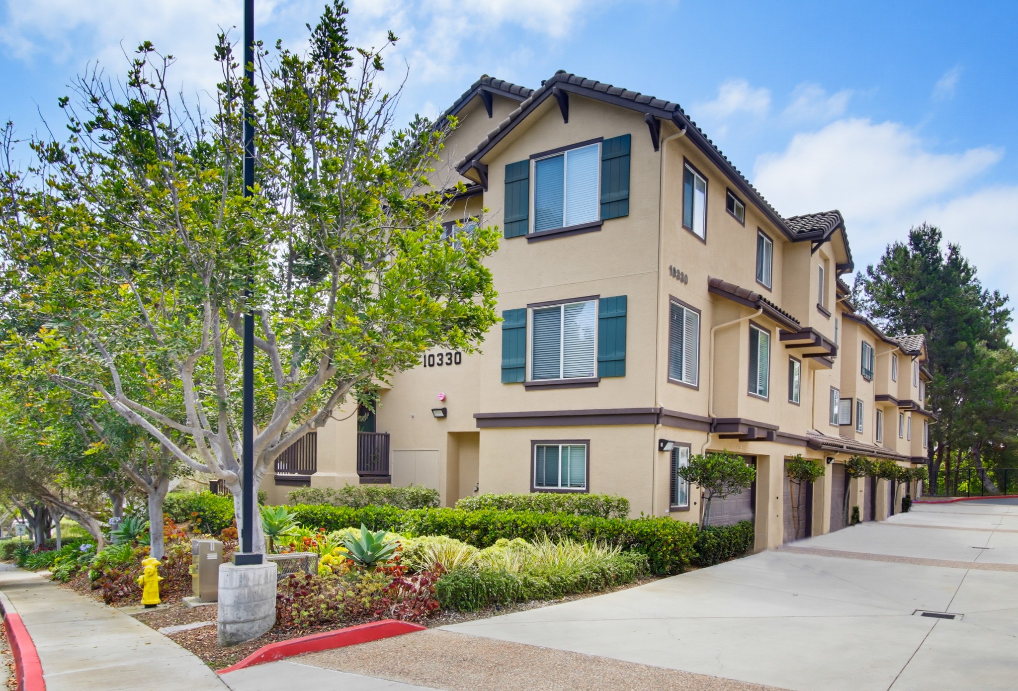 Virtual tour photo 42 of 46 for 10330 Wateridge Cir Unit 293