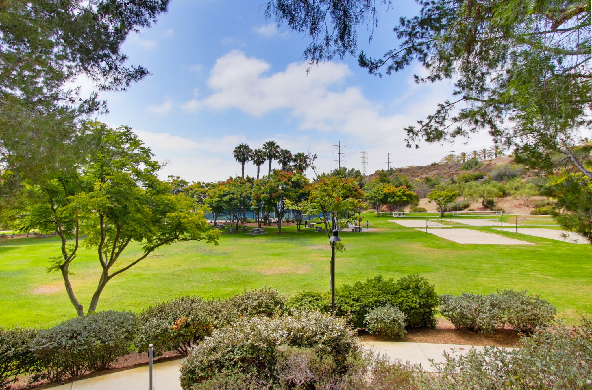 Virtual tour photo 44 of 46 for 10330 Wateridge Cir Unit 293