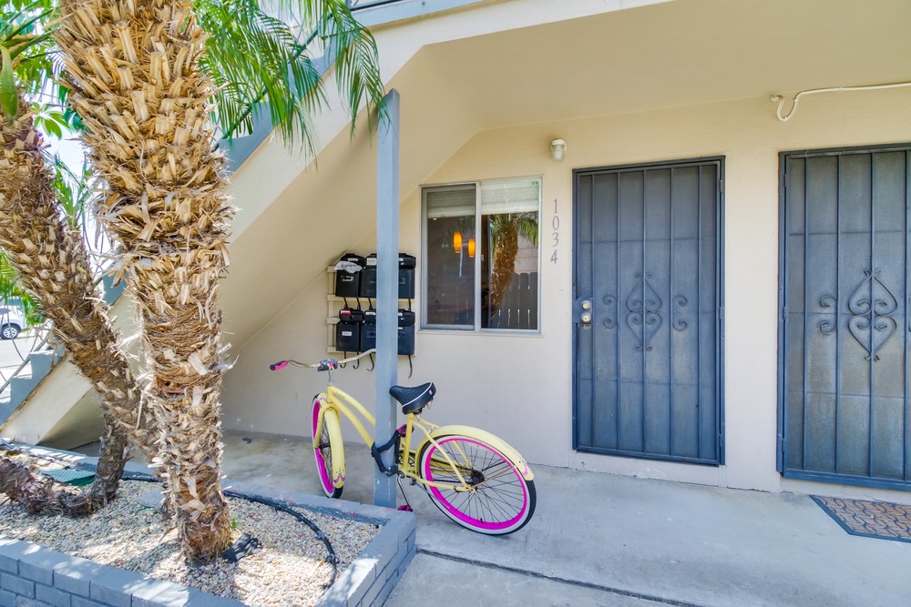 Virtual tour photo 4 of 17 for 1034 Law St