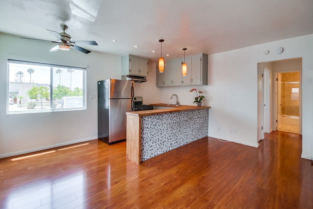 Virtual tour photo 5 of 17 for 1034 Law St