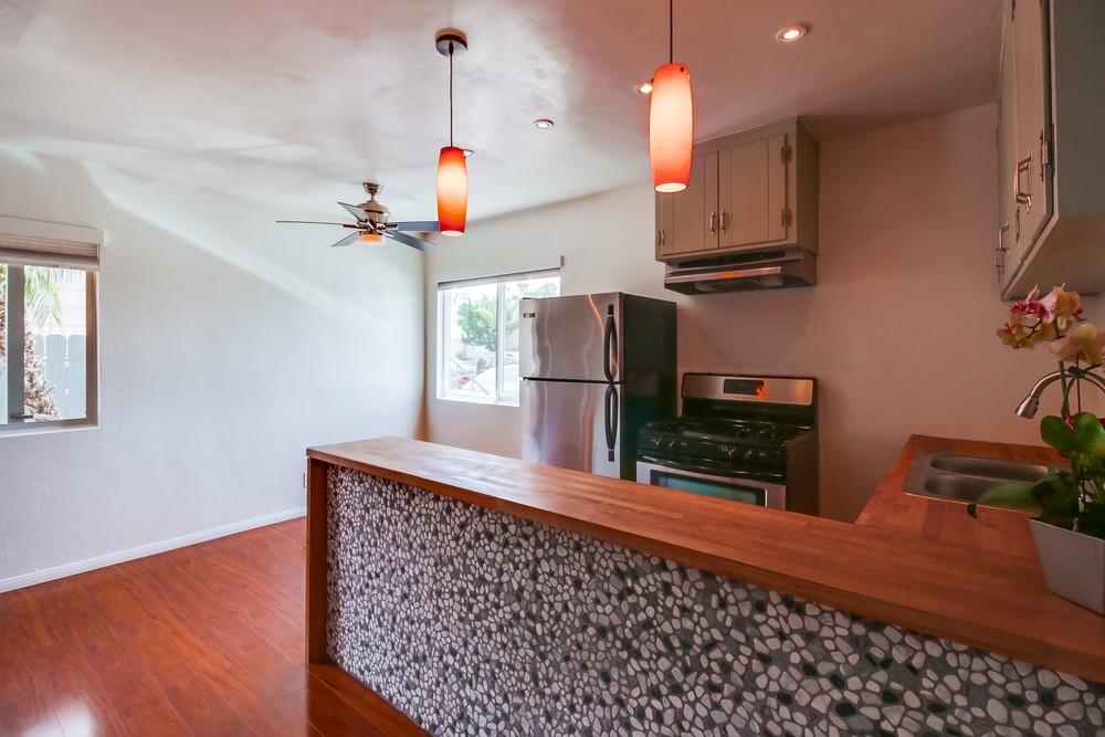 Virtual tour photo 7 of 17 for 1034 Law St