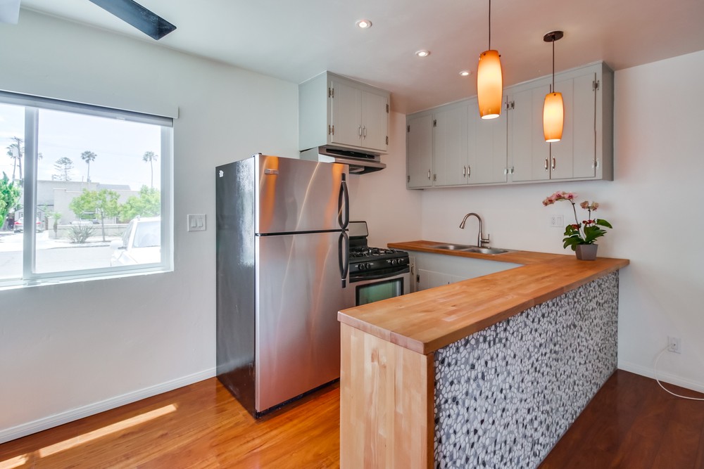 Virtual tour photo 8 of 17 for 1034 Law St