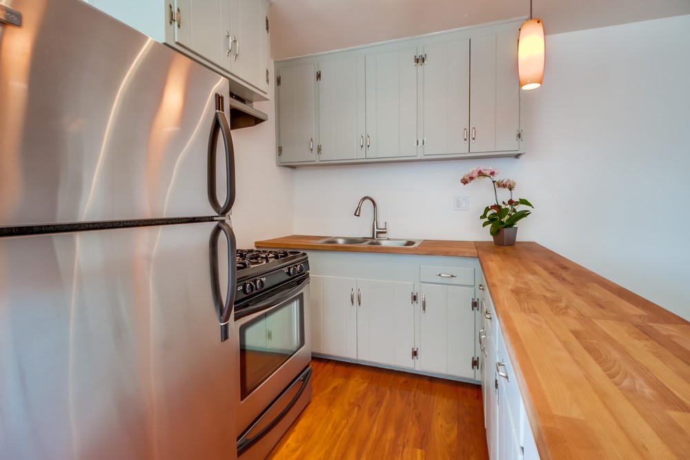 Virtual tour photo 9 of 17 for 1034 Law St