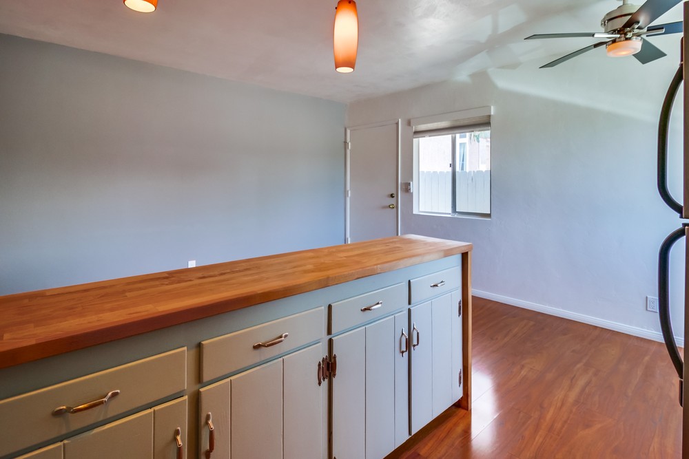 Virtual tour photo 10 of 17 for 1034 Law St