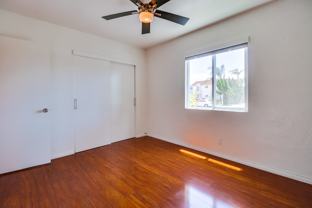 Virtual tour photo 12 of 17 for 1034 Law St