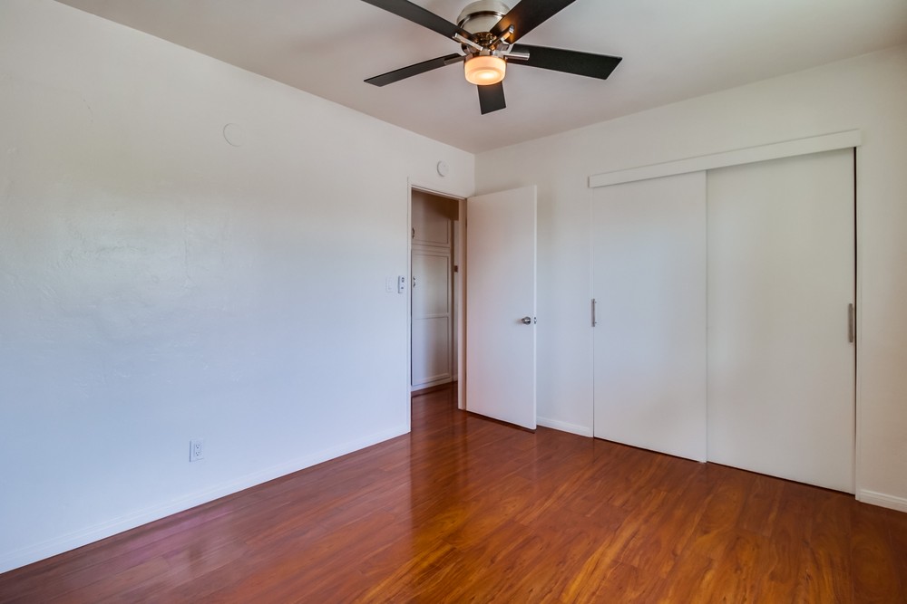 Virtual tour photo 13 of 17 for 1034 Law St
