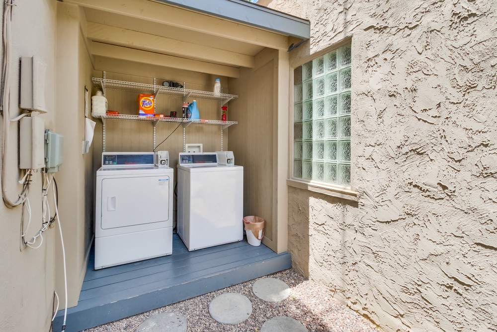 Virtual tour photo 15 of 17 for 1034 Law St