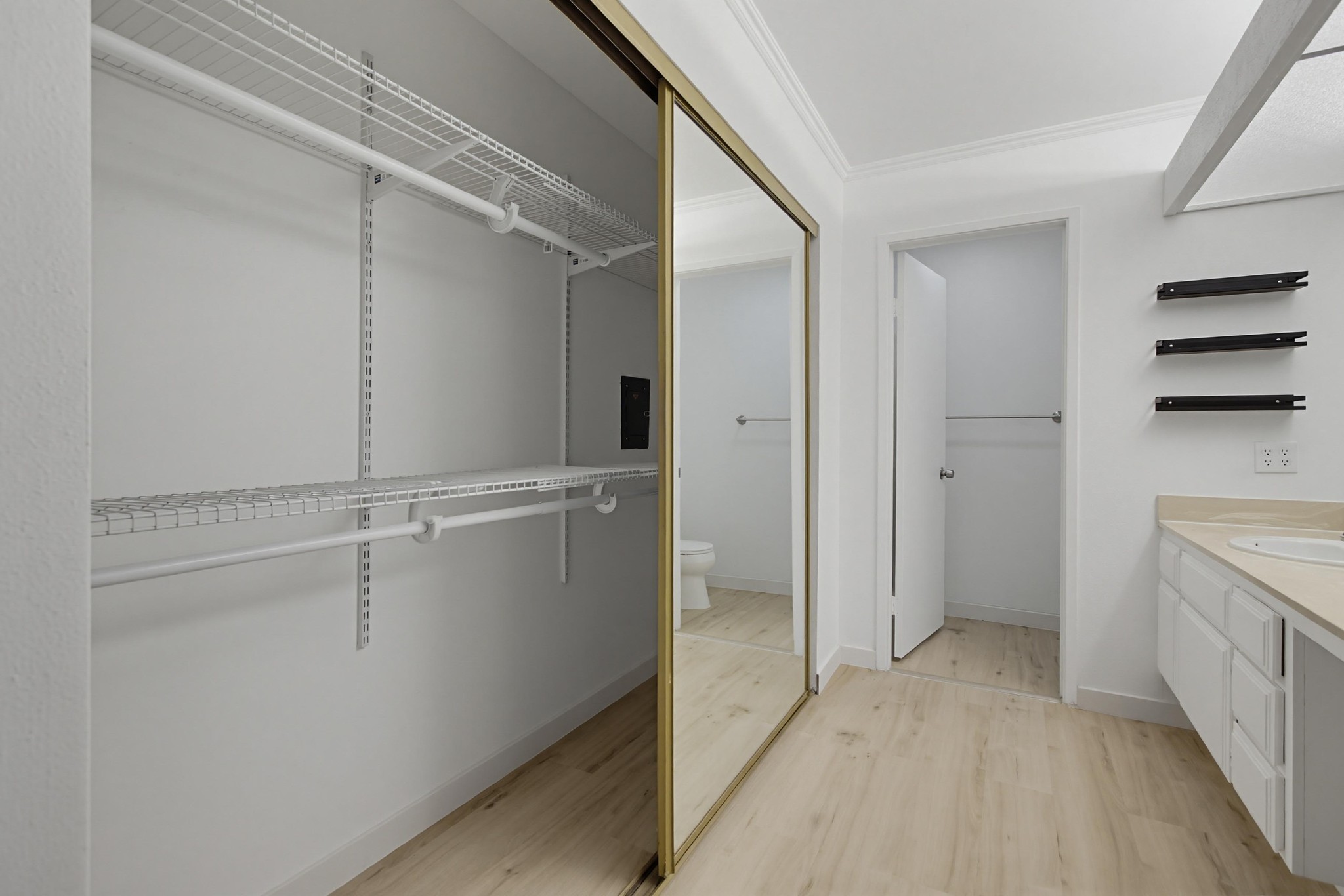 Virtual tour photo 17 of 28 for 10350 Caminito Cuervo UNIT 114