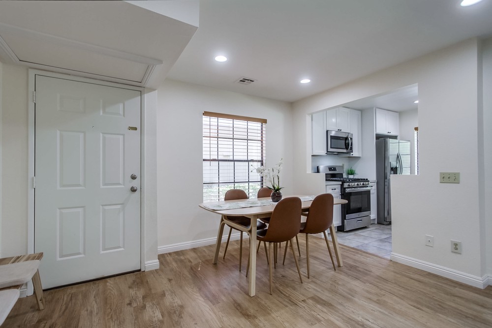 Virtual tour photo 6 of 40 for 10351 Azuaga St UNIT 101