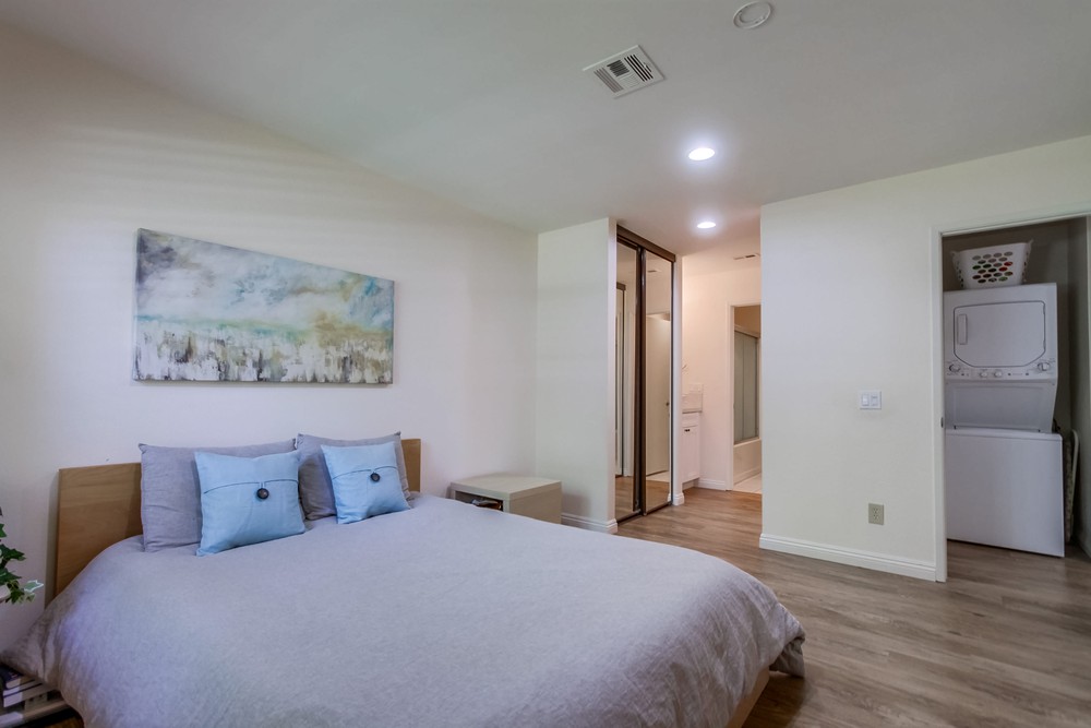 Virtual tour photo 22 of 40 for 10351 Azuaga St UNIT 101