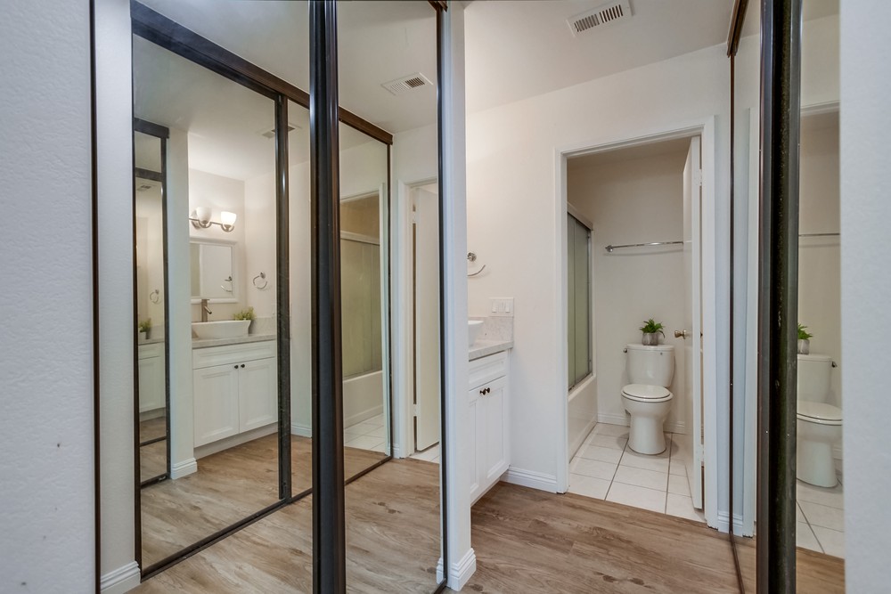 Virtual tour photo 23 of 40 for 10351 Azuaga St UNIT 101