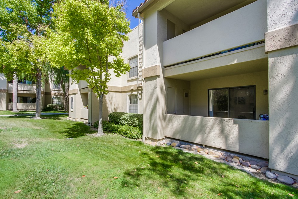 Virtual tour photo 37 of 40 for 10351 Azuaga St UNIT 101